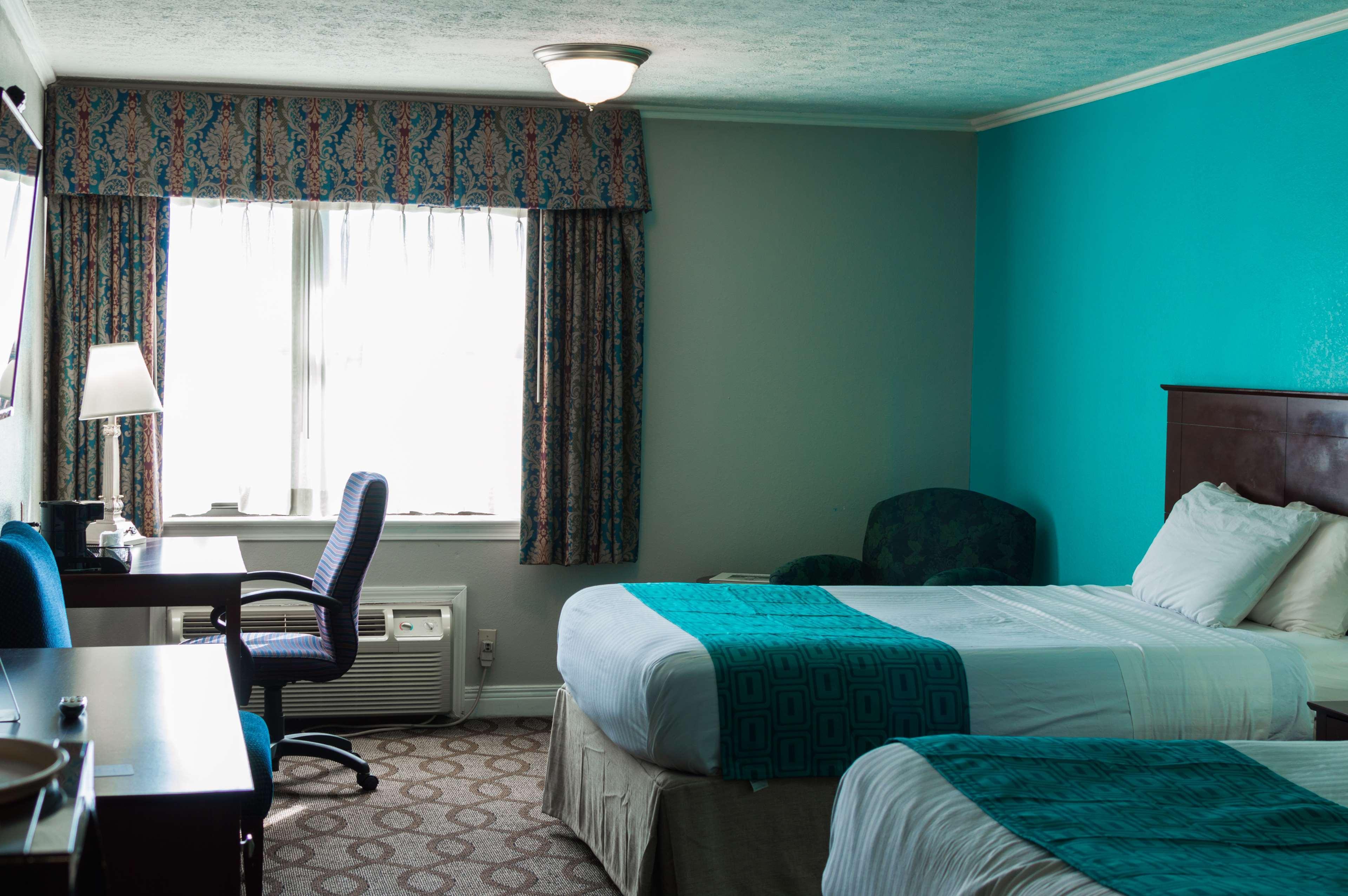 Red Roof Inn & Suites Lexington - Hamburg Экстерьер фото