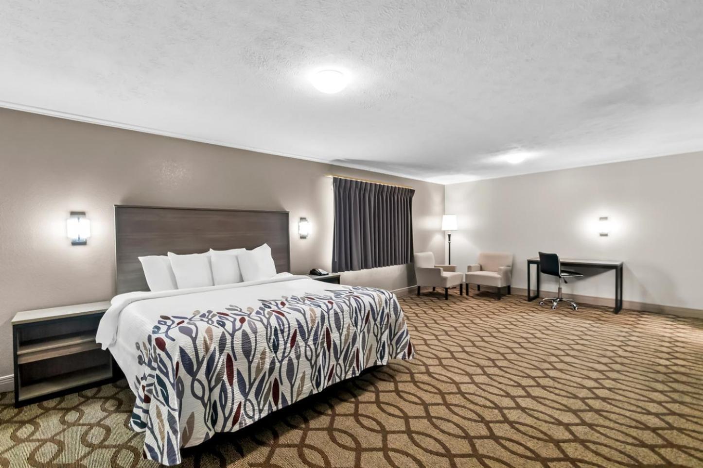 Red Roof Inn & Suites Lexington - Hamburg Экстерьер фото